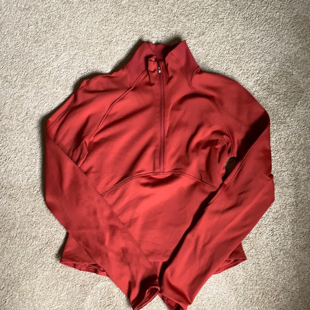 Lululemon half zip crop